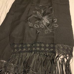 Embroidered Alpaca Black Shawl